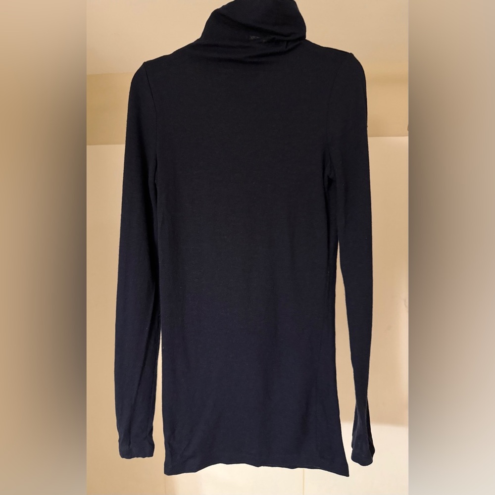 Club Monaco Dark Navy Wool Turtleneck Sweater